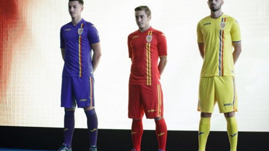 Naționala de fotbal a României, în haine de Sărbătoare